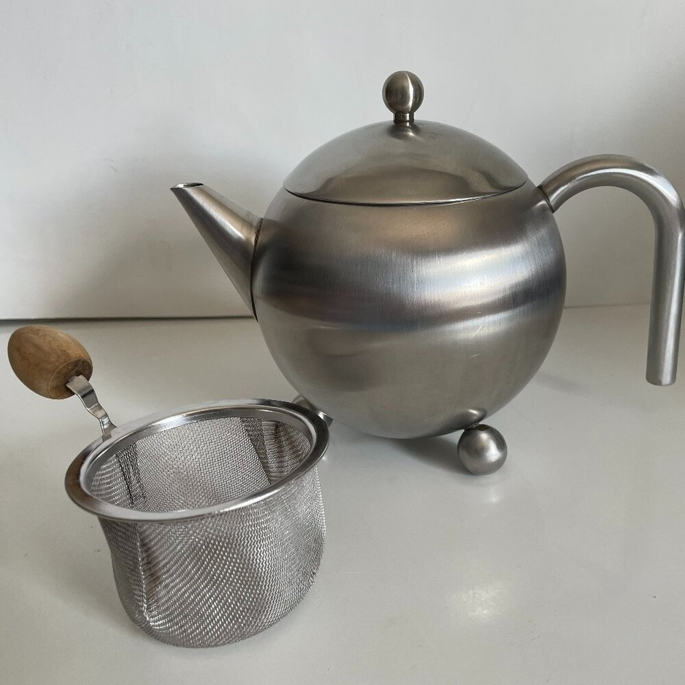 Stainless Steel Round Teapot with Infuser - Silver